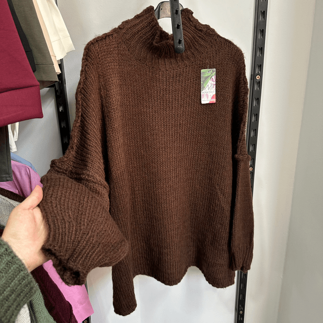 Pull oversize brun